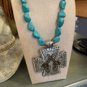 Gypsy South Crossed pistols Western Howlite Turquoise Rodeo necklace